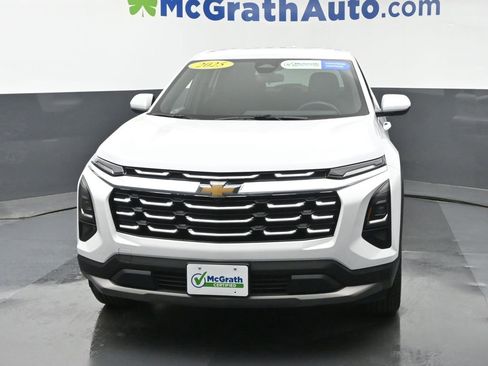 Used 2025 Chevrolet Equinox LT AWD/4WD image 5