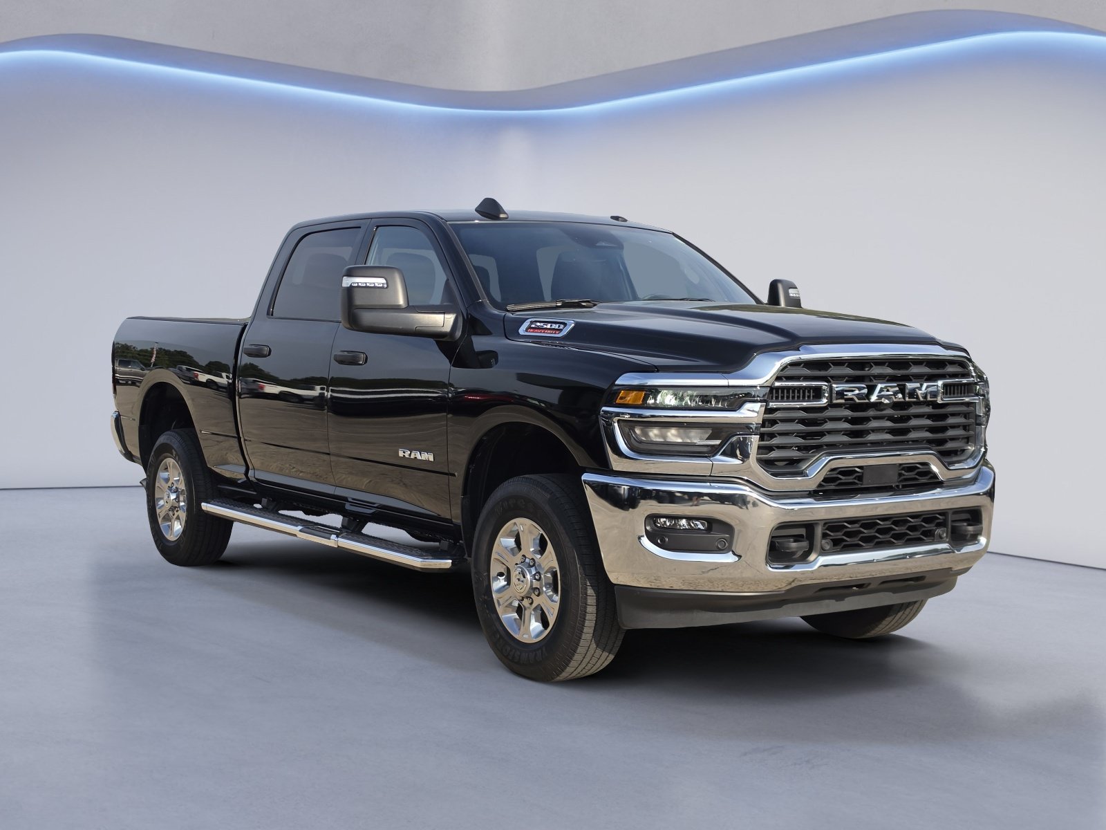 Used 2025 RAM 2500 Big Horn AWD/4WD image 2