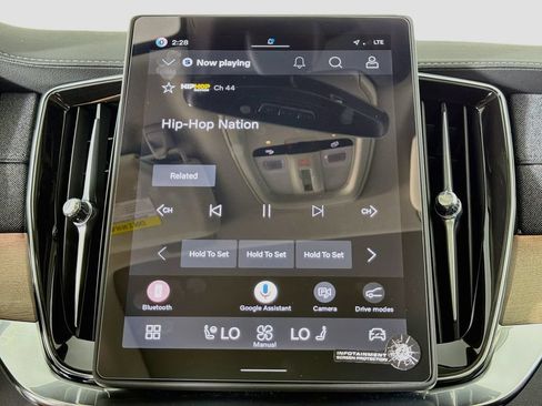 New 2026 Volvo XC90 B6 Plus w/ Protection Package AWD/4WD image 15