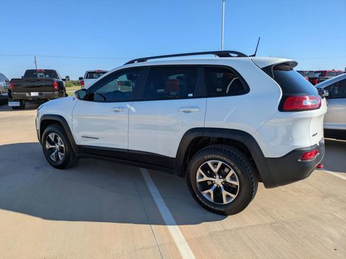 Used 2017 Jeep Cherokee Trailhawk w/ Comfort/Convenience Group image 6
