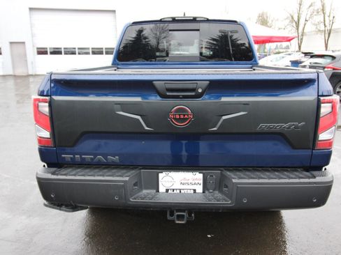 Used 2024 Nissan Titan PRO-4X w/ Pro-4x Convenience Package image 4