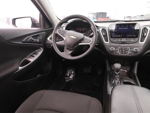 Used 2024 Chevrolet Malibu LT image 21