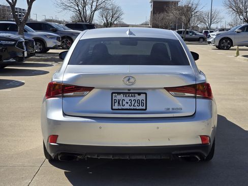 Used 2019 Lexus IS 300 w/ Premium Package image 6