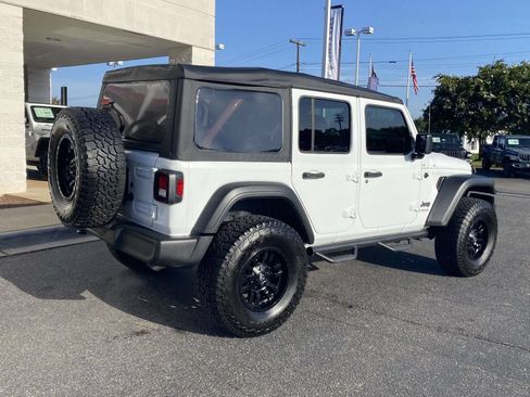Used 2022 Jeep Wrangler Unlimited Sport AWD/4WD image 7