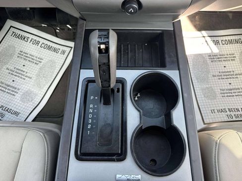 Used 2014 Ford Expedition XLT RWD image 24