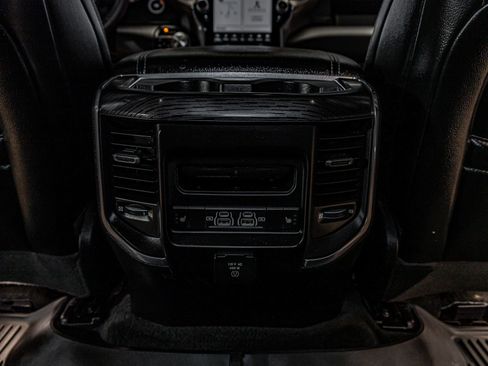 Used 2024 RAM 1500 Laramie AWD/4WD image 28