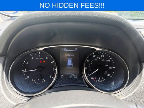Used 2016 Nissan Rogue S AWD/4WD image 19
