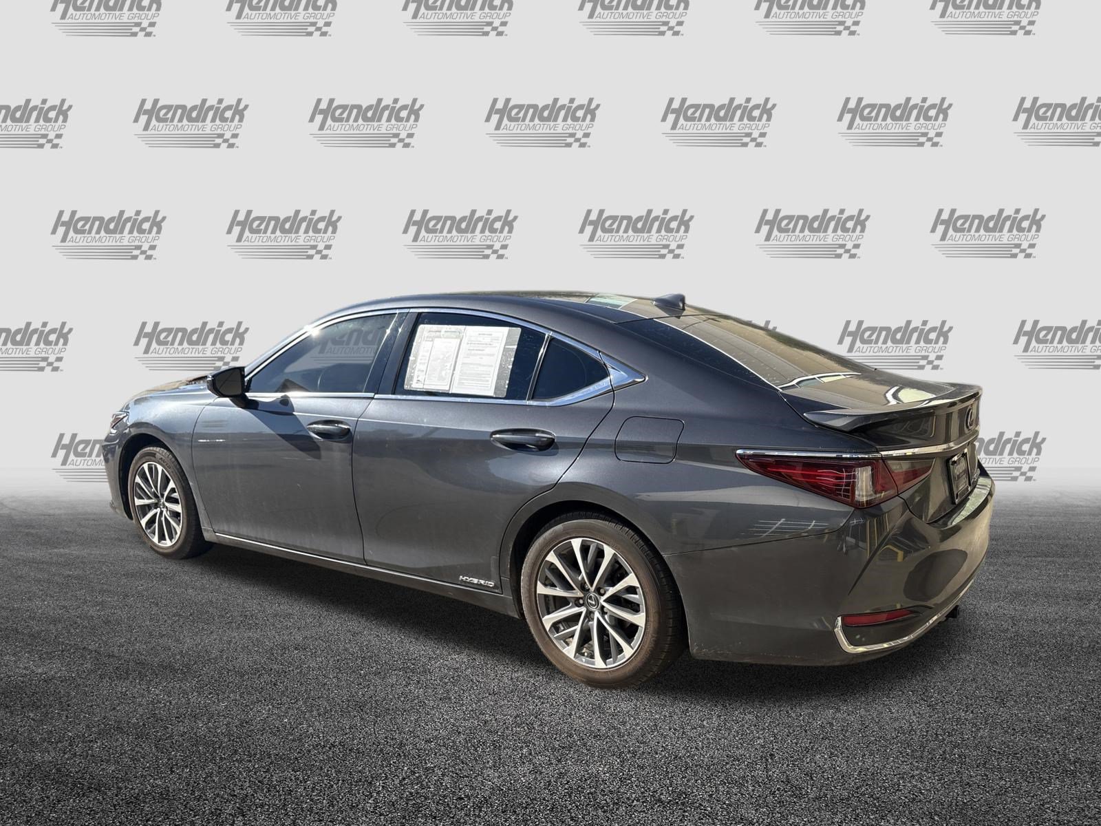 Used 2022 Lexus ES 300h FWD image 8