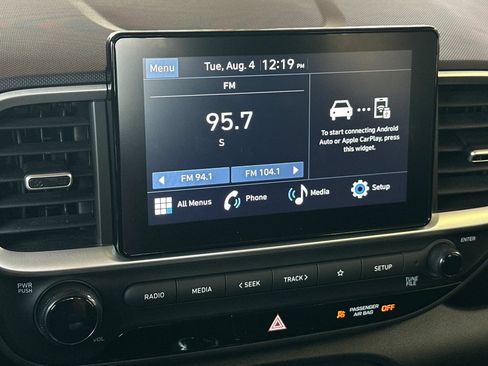 Certified 2026 Hyundai Venue SE FWD image 24