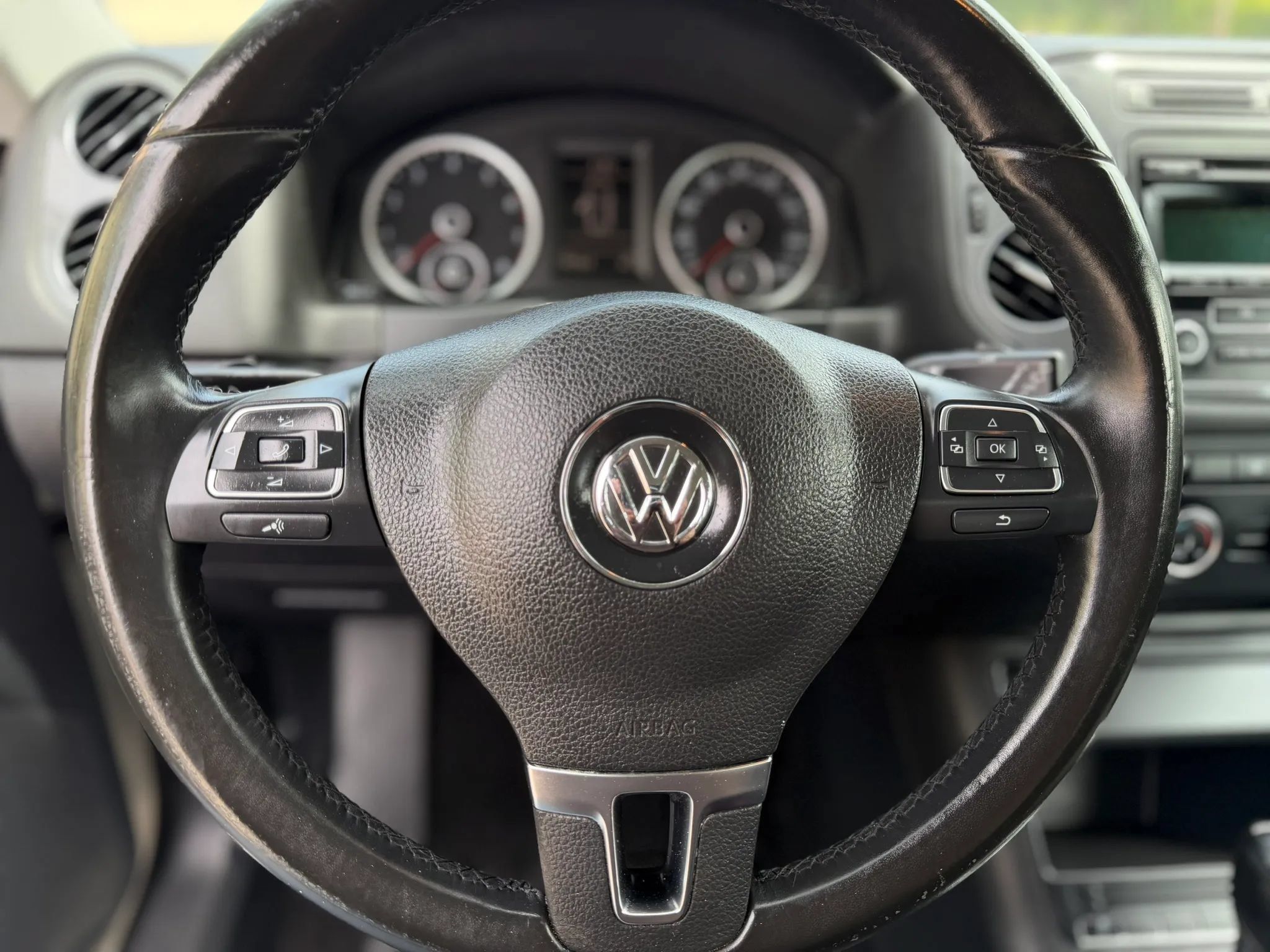 Used 2014 Volkswagen Tiguan S FWD image 16