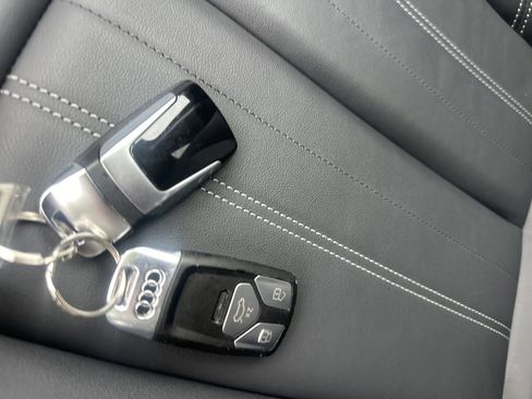 Used 2024 Audi Q5 2.0T Premium w/ Convenience Package image 20