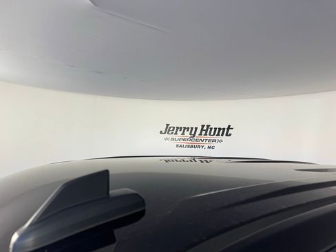 Used 2024 Chevrolet Silverado 1500 LT image 5