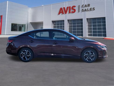 Used 2024 Nissan Sentra SV image 9