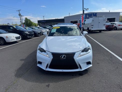 Used 2016 Lexus IS 300 AWD image 2