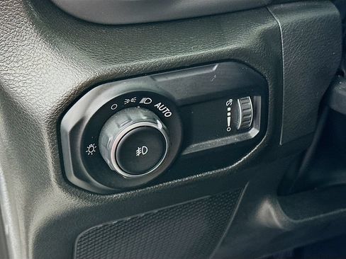 Used 2023 Jeep Wrangler Unlimited Sport AWD/4WD image 15