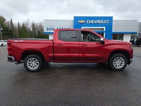 Used 2021 Chevrolet Silverado 1500 LT image 25