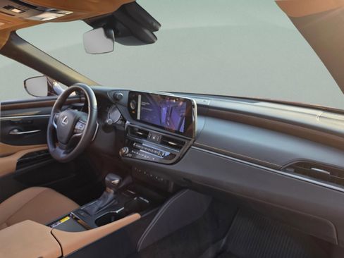 Used 2025 Lexus ES 350 w/ Premium Package image 29
