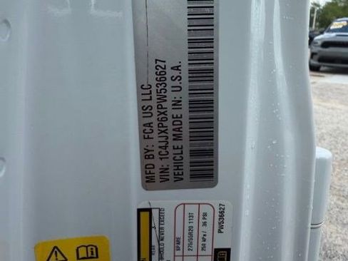 Used 2023 Jeep Wrangler Sahara w/ Cold Weather Group image 9