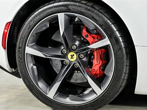 Used 2023 Ferrari SF90 Spider AWD/4WD image 11