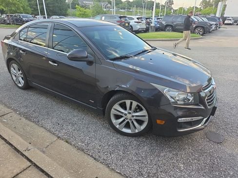 Used 2015 Chevrolet Cruze LTZ w/ Sun, Sound and Sport Package FWD image 2