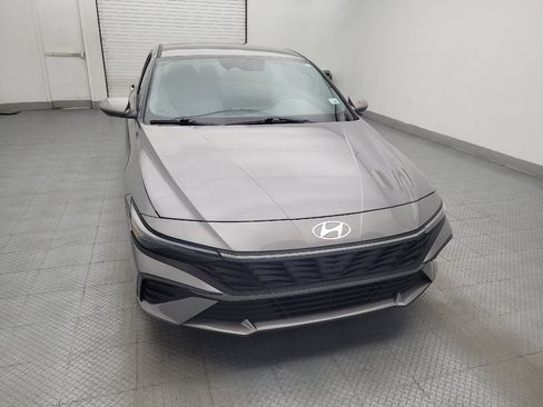 Used 2024 Hyundai Elantra SEL FWD image 14