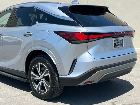 Used 2024 Lexus RX 350 Premium w/ Cold Area Package FWD image 8