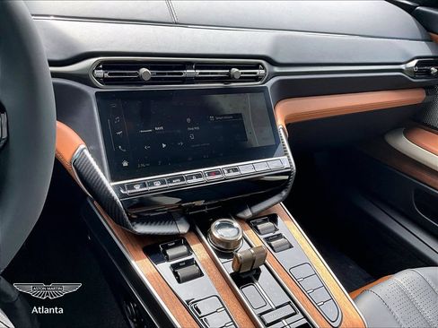 Used 2026 Aston Martin Vanquish Convertible RWD image 7