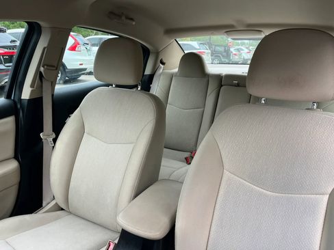 Used 2013 Chrysler 200 Touring FWD image 12