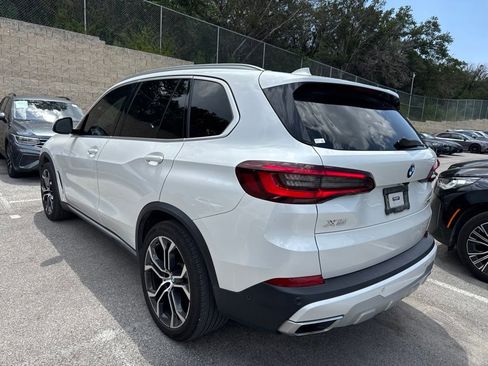 Certified 2022 BMW X5 xDrive40i w/ Parking Assistance Package AWD/4WD image 6