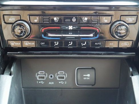 Used 2024 Jeep Grand Cherokee L Summit image 25