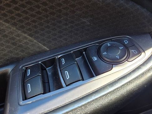 Used 2020 Chevrolet Malibu LT FWD image 37