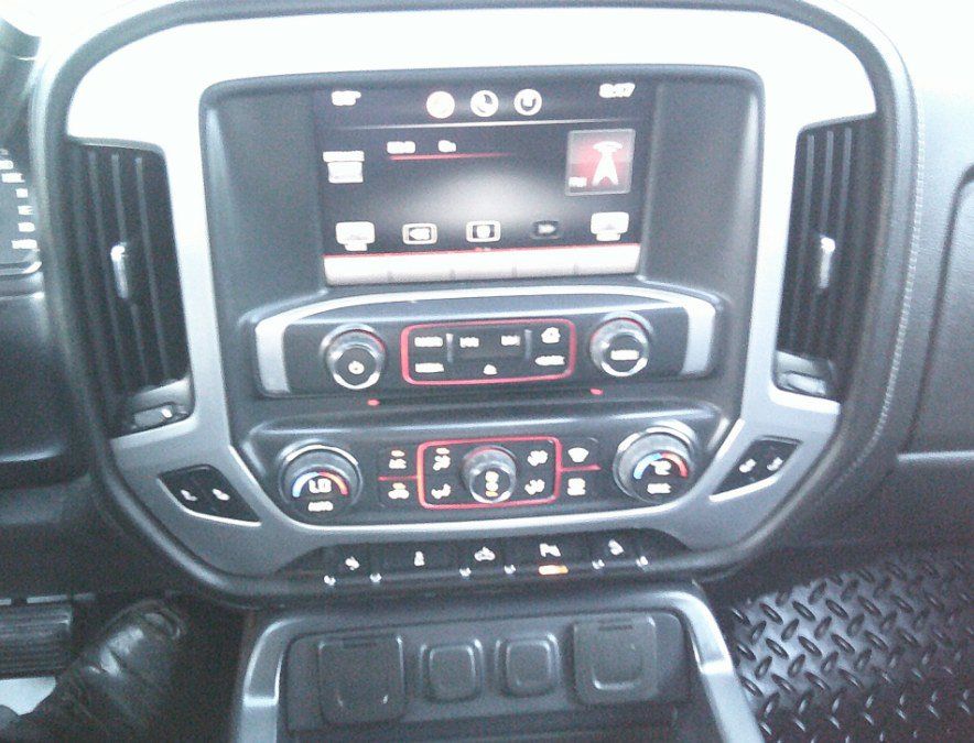 Used 2015 GMC Sierra 2500 SLT w/ Suspension Package, Off-Road AWD/4WD image 17
