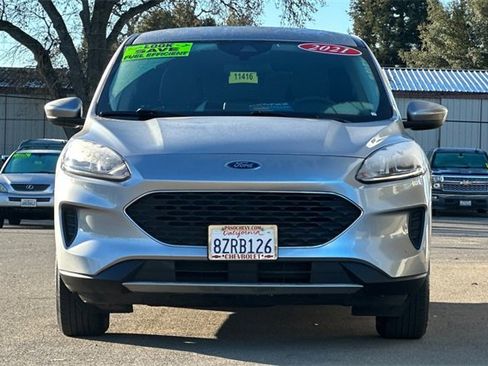 Used 2021 Ford Escape SE image 12