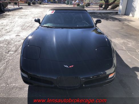 Used 2004 Chevrolet Corvette Convertible w/ Preferred Equipment Group image 3