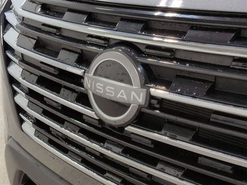 Used 2025 Nissan Rogue SV image 13