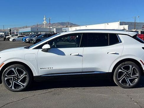 New 2026 Chevrolet Equinox EV LT w/ Convenience Package II image 8