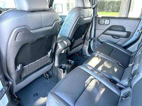 New 2026 Jeep Gladiator Sport image 24