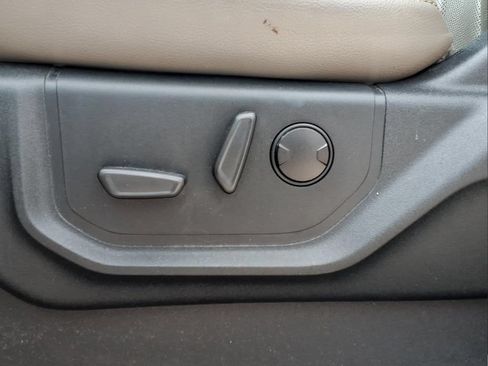 Used 2020 Ford F150 Lariat AWD/4WD image 12