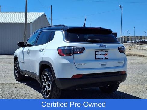 Certified 2025 Jeep Compass Limited AWD/4WD image 3