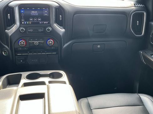 Used 2022 Chevrolet Silverado 2500 LT w/ Convenience Package AWD/4WD image 16