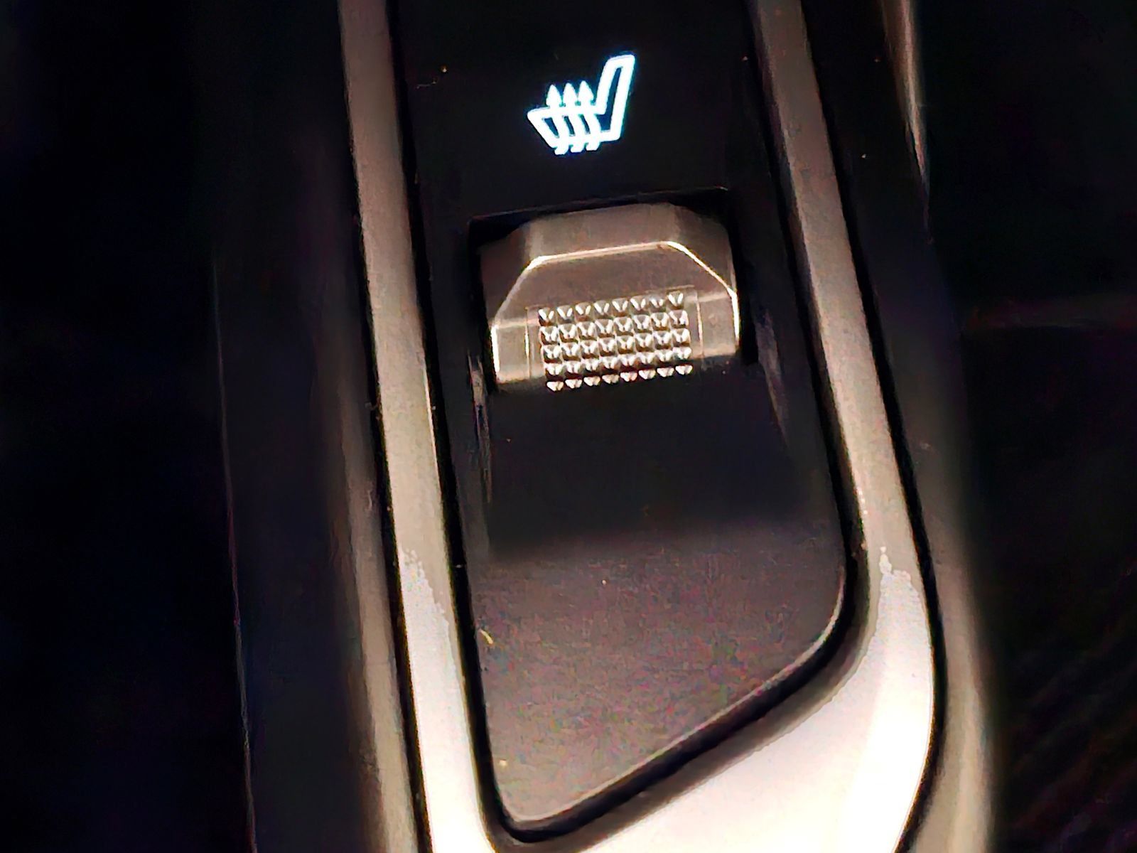 Used 2024 Kia Sorento S w/ Panoramic Sunroof Package FWD image 15