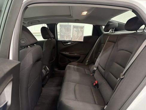 Used 2024 Chevrolet Malibu LT FWD image 16