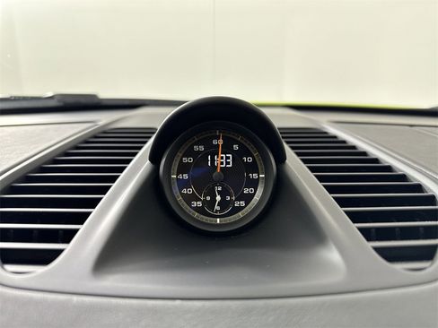 Certified 2018 Porsche 911 GT3 image 29