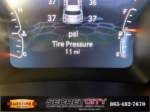 New 2026 Jeep Compass Latitude image 19