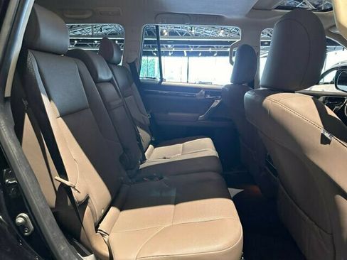 Used 2023 Lexus GX 460 Premium w/ Premium Package AWD/4WD image 27