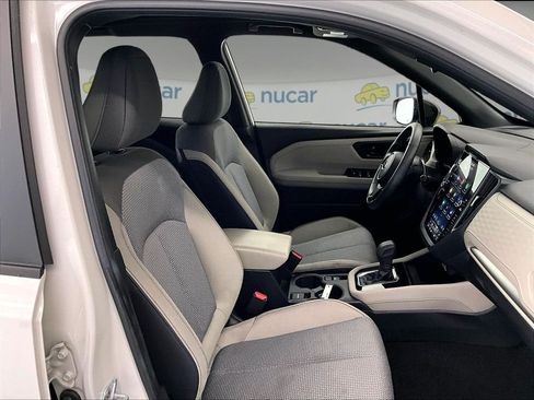 Used 2025 Subaru Forester Premium AWD/4WD image 11