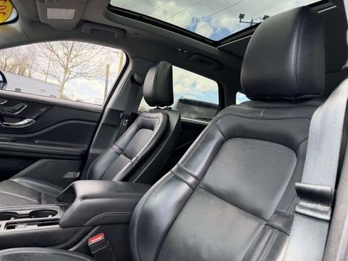 Certified 2022 Lincoln Corsair AWD w/ Premium Package image 10