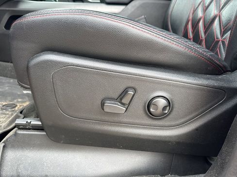 Used 2022 RAM 1500 Big Horn AWD/4WD image 16