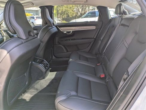 New 2024 Volvo S90 B6 Ultimate w/ Protection Package Premier image 13