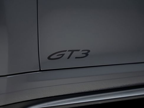 Used 2026 Porsche 911 GT3 RWD image 25